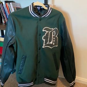 Great jacket from H&M in excellent condition.